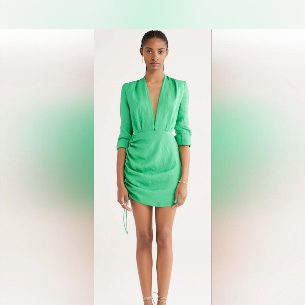 NWT $309 MSRP Elegant Green V-Neck Dress